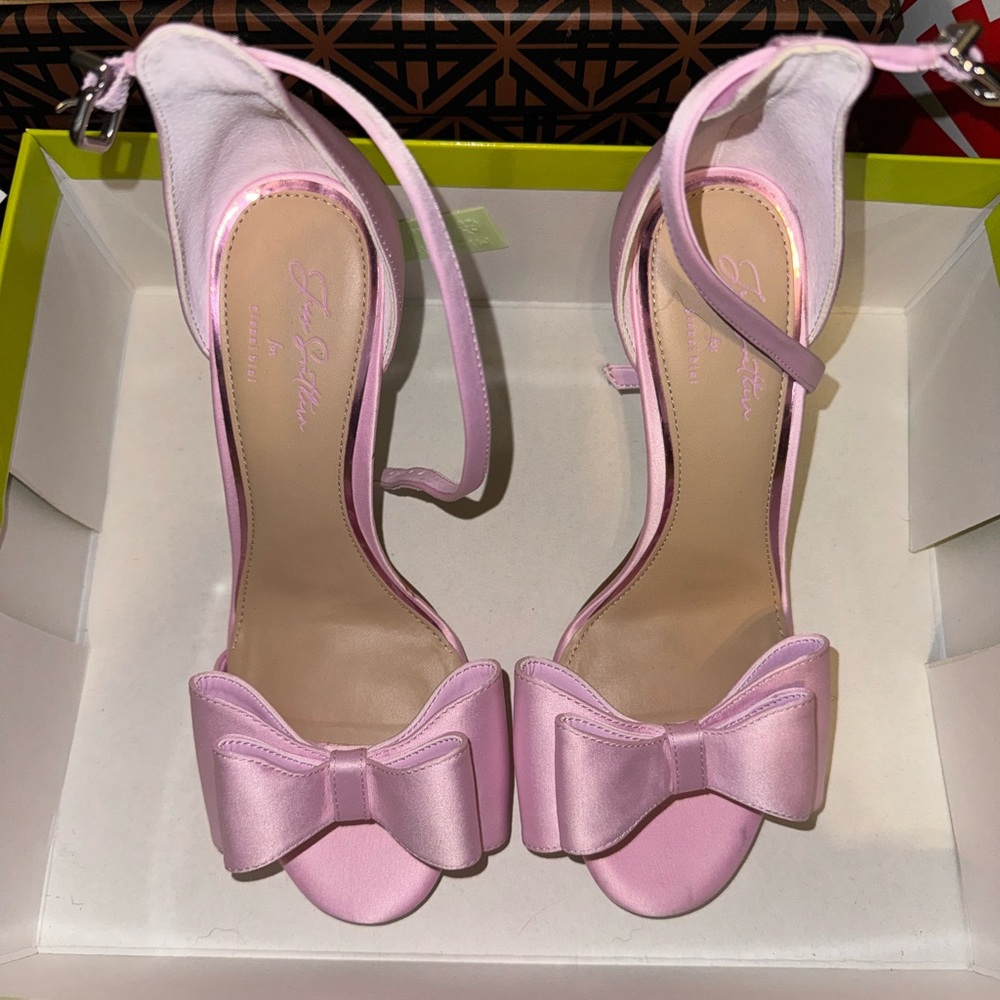 Pink Gianni Bini heels